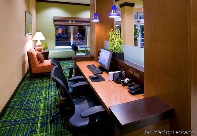 Fairfield Inn & Suites Louisville East Экстерьер фото